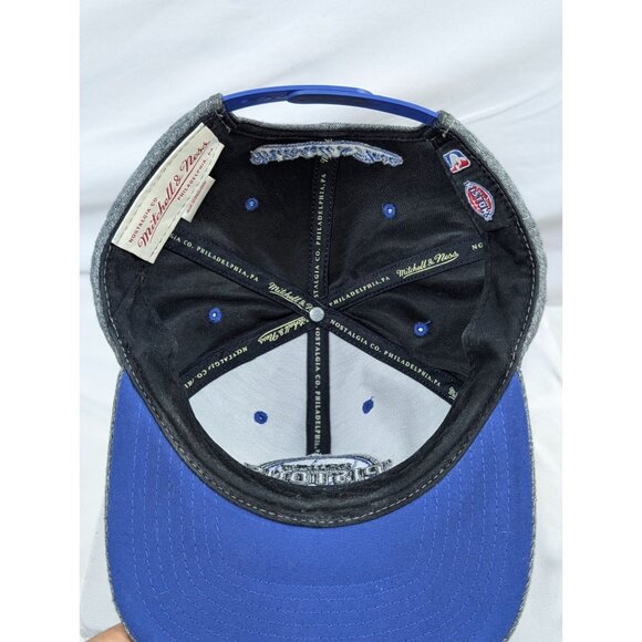 Mitchell & Ness Detroit Pistons NBA Heathered Gray Snapback Cap Adjustable - Picture 8 of 13